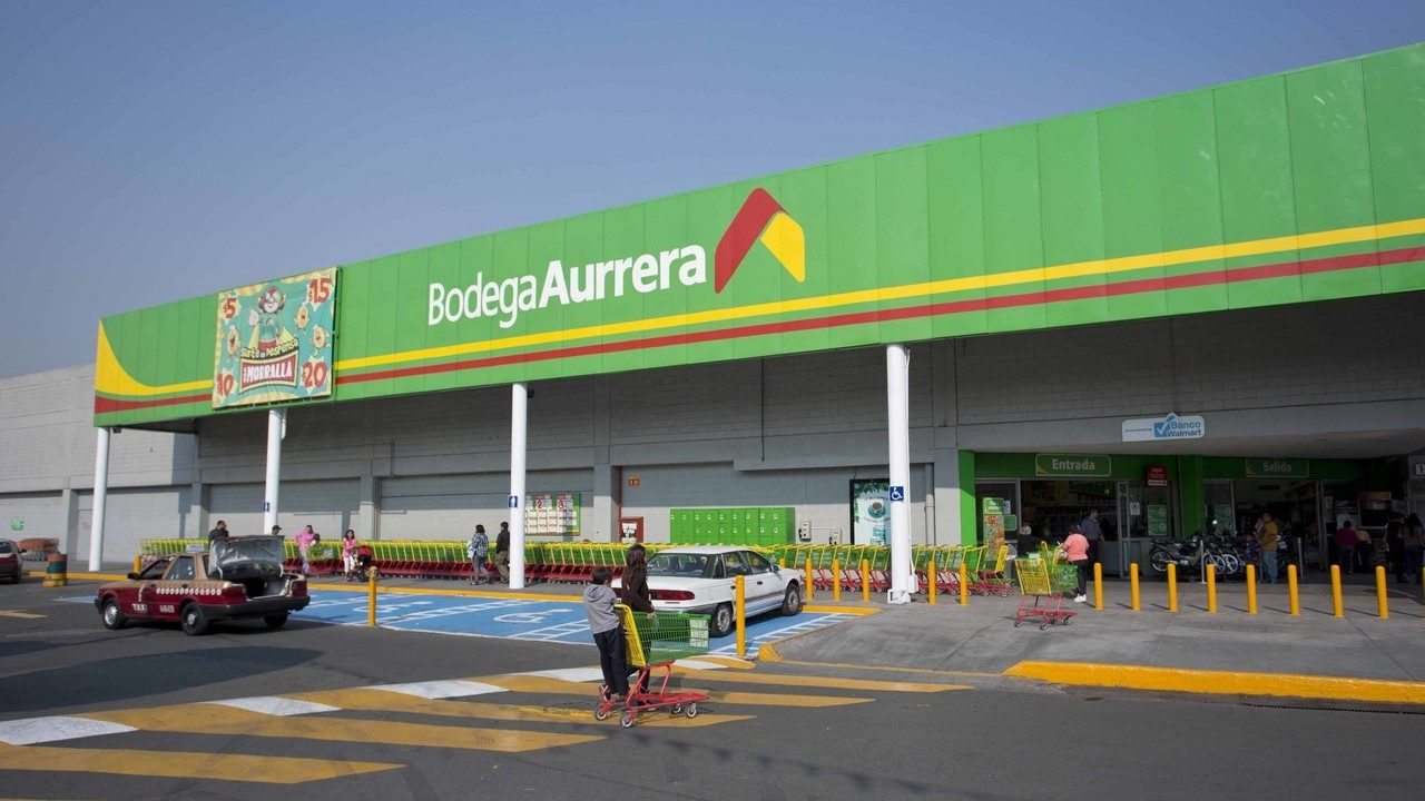 What is the purpose of purchasing WhatsApp Channel numbers? Cross-border traffic generation with WhatsApp group messaging data